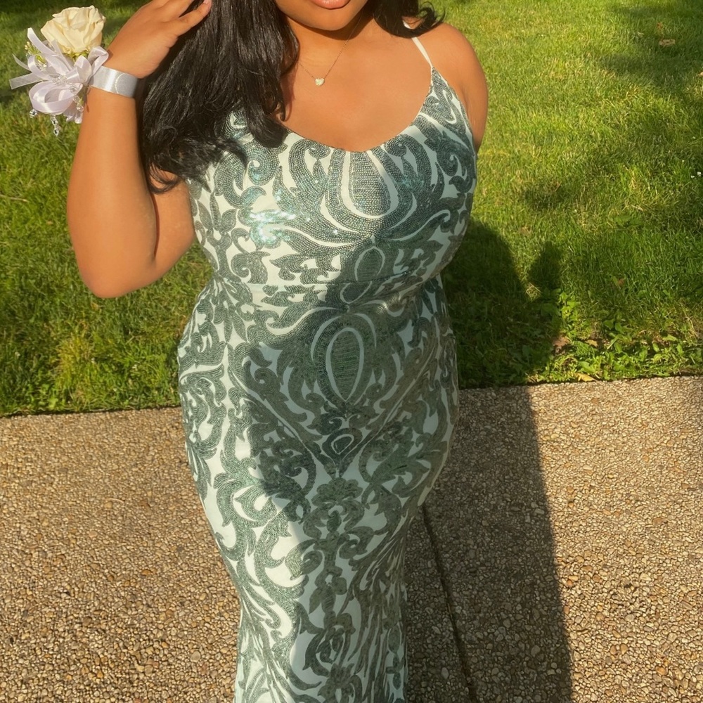 LIGHT BLUE PROM DRESS